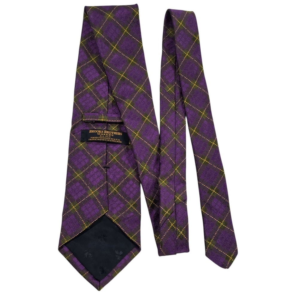 BROOKS BROTHERS All Silk Tartan Plaid Necktie Purple Green Hand Finished USA